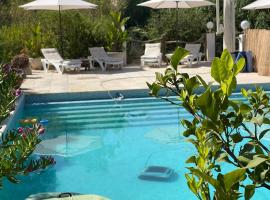 River Heart Lodges, ξενοδοχείο σε Coín