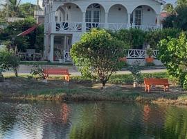 Sea Shells Villa, hotel in Christ Church
