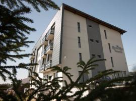 Aparthotel "Queen Zina", hotel en Vlašić