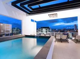 Alex Perry Hotel & Apartments