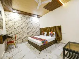 FabHotel The Crystal Palace Rohini