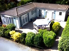 Chalet 42 'Vuursteenberg' Bospark IJsselheide Zwolle Hattemerbroek, hotel din Hattemerbroek