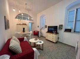 Budget-friendly 1BR in the city center, hotel en Gibraltar
