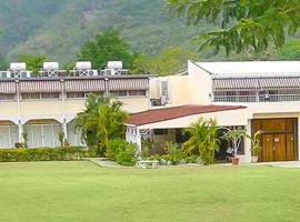 Fotos de Hotel: UWI Mona Visitors' Lodge & Conference Centre