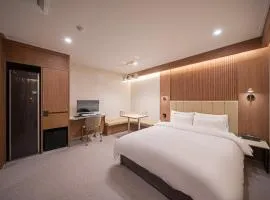 Brown Dot Hotel Sangju