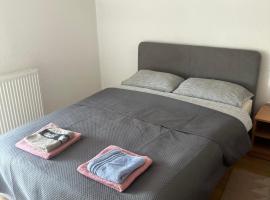 Prenociste Denis, hotel in Velika