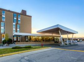 A picture of the hotel: Heritage Inn Hotel & Convention Centre - Saskatoon