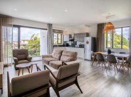 Mayfair Condo in Pereybere, hotel v destinaci Pereybere