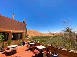 Auberge Ayouze, hotel in Aït Ben Haddou