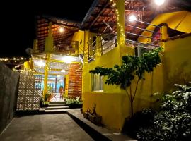 Casa da Vila - Hospedaria - 3 min do centrinho de Alter, hotel in Alter do Chao