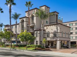 Peacock Suites, Hotel in Anaheim