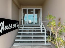 Rayentray Hostal, hotel en Puerto Madryn