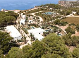 CAP Menorca Relais & Chateaux, Hotel in Son Bou