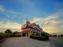 Bo Ai International Hotel Shanghai Pudong Airport Branch-Provide shuttle services to Pudong Airport and Disneyland