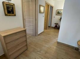 MOGA House, Hotel in Tîrnăveni