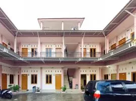 RedDoorz Syariah near JBC Jambi