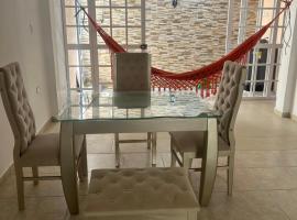 Casa frente al centro comercial, hotel v destinaci Montería