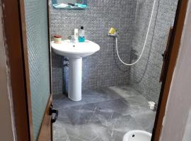 Bujtina Kashnjeti te Lush Zefi, hotel v destinaci Lekbibaj