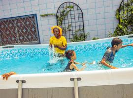 Bonamoussadi Gardens - Piscine-Wifi- Eau- Electricite 24h sur 24, hótel í Douala