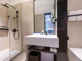 Atour Light Hotel Xiaobailou Subway Station, Tianjin Wudaodao Tourist Area