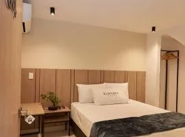 Elemont Hotel