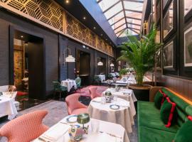 Umiltà 36 - Preferred Hotels & Resorts, отель в Риме