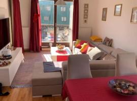 Lovely 1bedroom condo with free parking-Bjelasnica, hotel v destinaci Bjelašnica