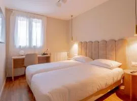 Grand Hotel Sénia - Paris Orly Airport