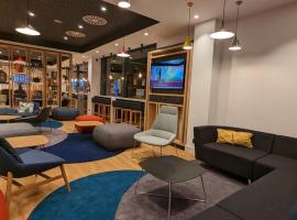 Holiday Inn Express Bilbao Airport by IHG, hotel v destinaci Derio