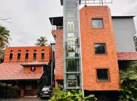Yam Hotel