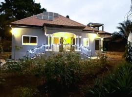 Exclusive Boutique Style Villa, hotel em Freetown