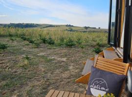 Behagliches OFFGRID Tiny House - Escape to Nature, hotel v destinaci Sankt Pölten