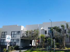 Wrights by the Sea Motel, hotel em Paraparaumu Beach