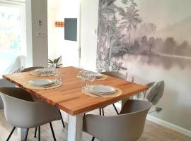 Le Feuille Sonj' by LONBRAZ VOLKAN, Hotel in Saint-Philippe