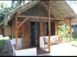 MAHAMBO BEACH hôtel, hotel in Mahambo