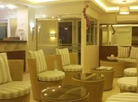 Ridgecrest Gardens Hotel