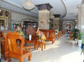Tran Vinh Hotel