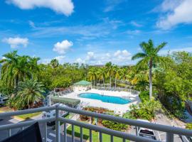 The Barbados -Bright Condo w Pool, hotel v destinaci Key West