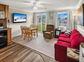 ML147 Fresh Fun 1BR Sleeps 4 Near Village Slope Access Wi-Fi EZ Park No Steps