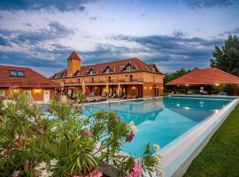 Termál Hotel Vesta, hôtel à Tápiószecső