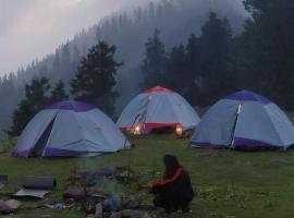 Outdoor Adventures Camp Pirchanasi, hotel din Muzaffarabad