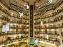 Radisson Blu Dhaka Water Garden, hotel in Dhaka