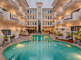 Azalea by Stone Wood Premier, hotel in Varca