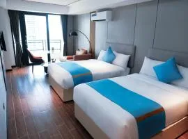 Golden Seagulls Hotel