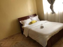 Mt zion penthouse, hotel v destinaci Lake View Estate