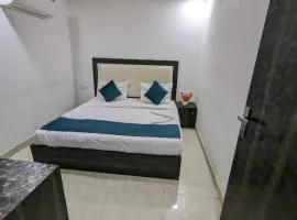 Anand Mukesh Residency