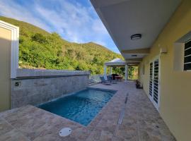 4Bed Condo - Sleeps 8 - Pool Bbq Views Parking, hotel v destinaci Philipsburg