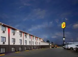 Super 8 by Wyndham St. Clairsville OH/Wheeling WV Area