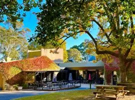 The Grand Oaks