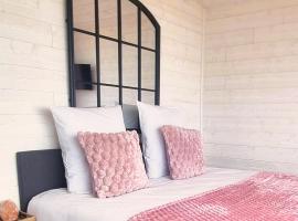 La Bayeuzen - La Mer, hotel in Saint-Côme-de-Fresné